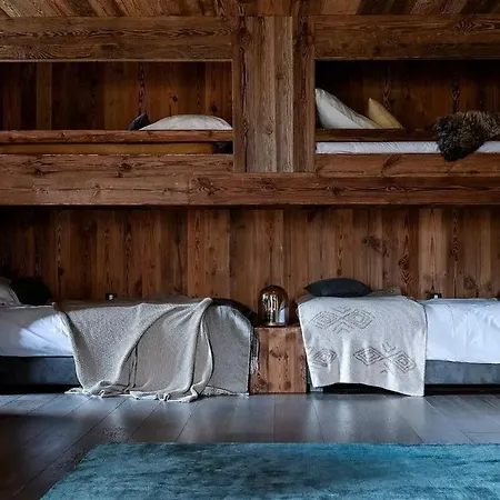 9br Relaxing Chalet With Pool *