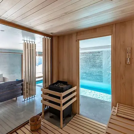 9br Relaxing Chalet With Pool Villa