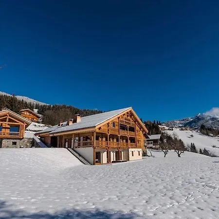 9br Relaxing Chalet With Pool