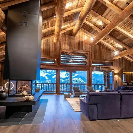 Villa 9br Relaxing Chalet With Pool Manigod
